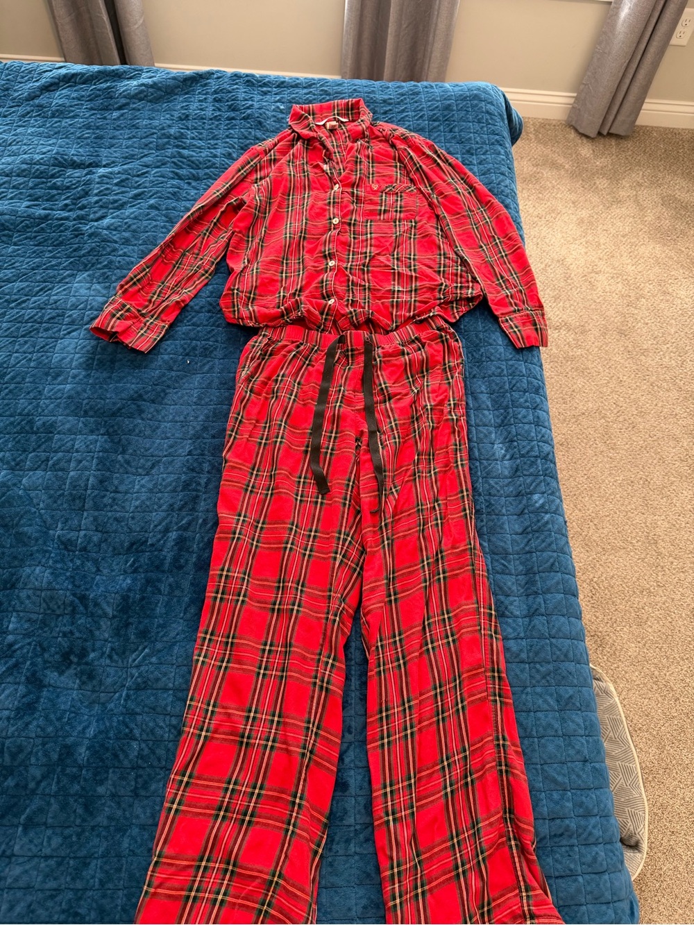 Victoria’s Secret Holiday Christmas pajamas